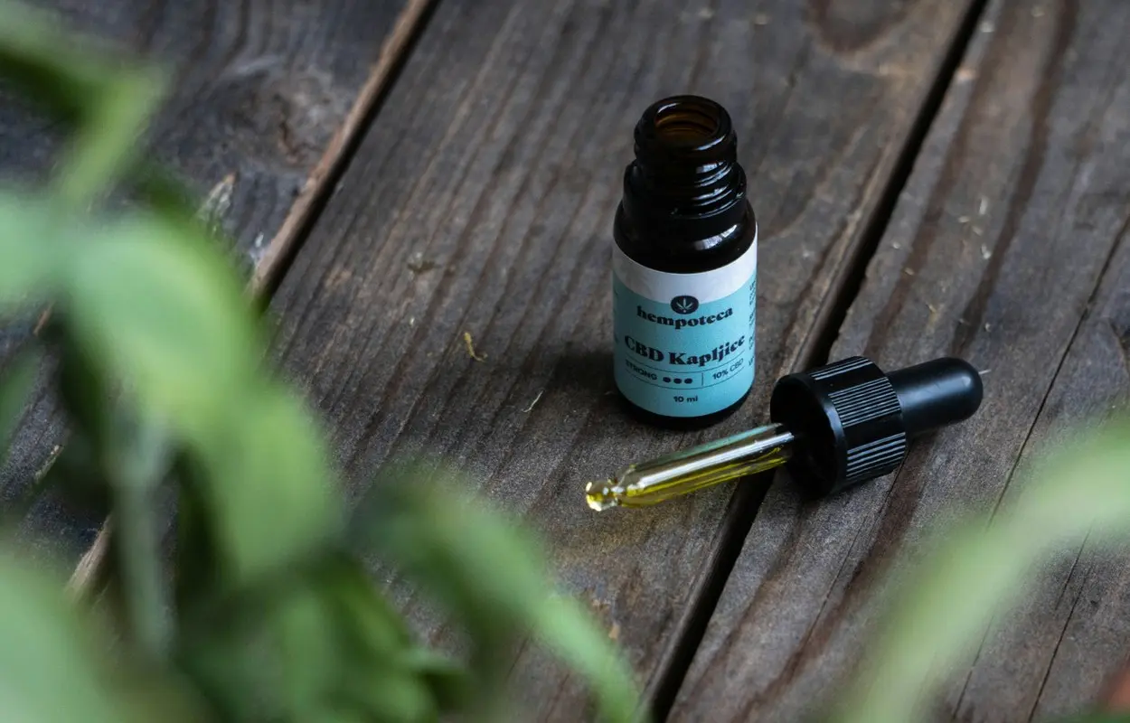 Bruselas vuelve a frenar expedientes de CBD como alimento nuevo